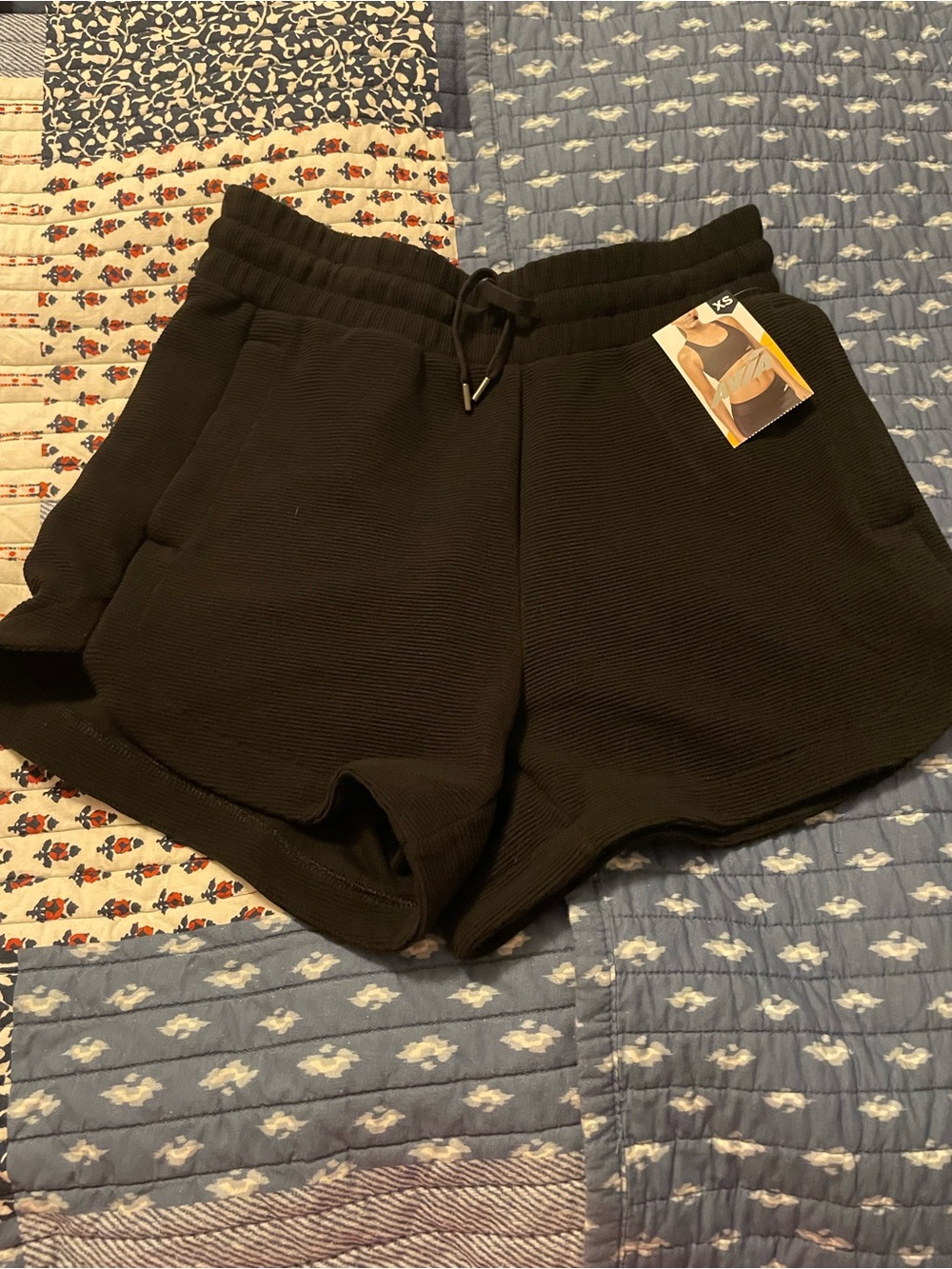 AVIA SHORTS XS NWT❤️❤️❤️